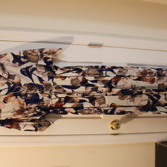 DRESS - Picture 4 of 4